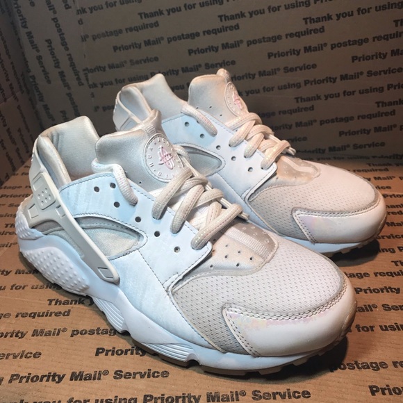 huaraches at the mall